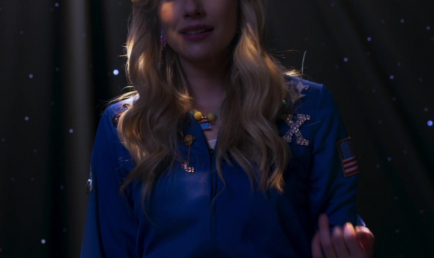 Rhinestone Belt with Sparkling Stud Details of Emma Roberts as Rex Simpson