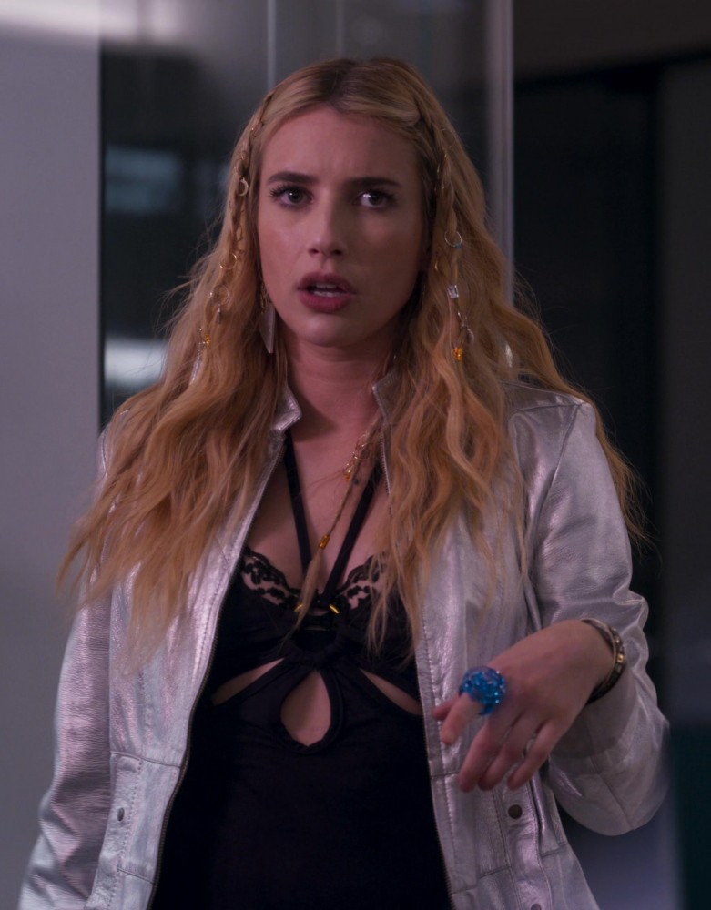 Blue Plastic Ring of Emma Roberts as Rex Simpson