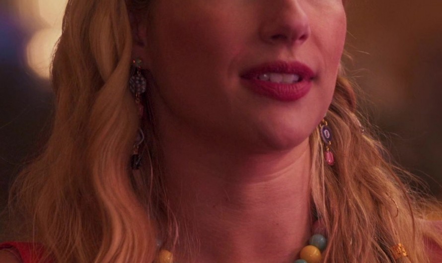 Playful Multicolor Bead Necklace with Charming UFO Pendant of Emma Roberts as Rex Simpson
