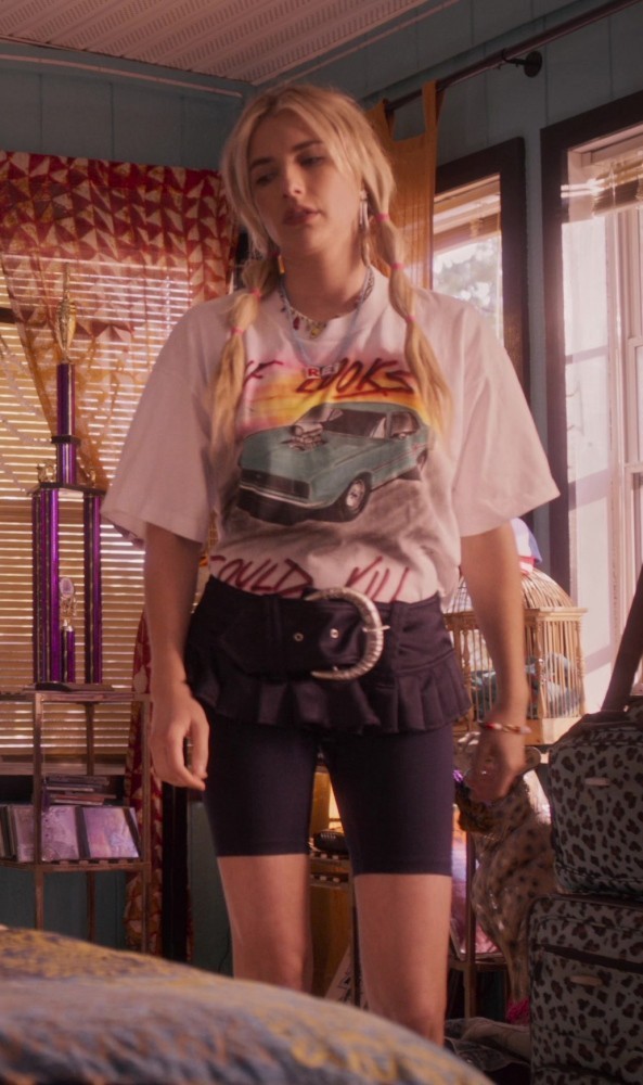 Retro Muscle Car Graphic Tee of Emma Roberts as Rex Simpson