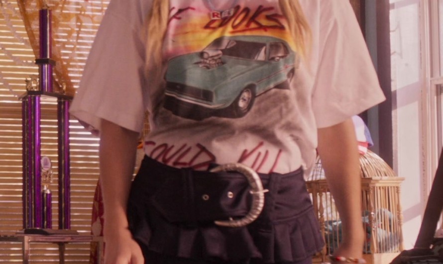 Retro Muscle Car Graphic Tee of Emma Roberts as Rex Simpson